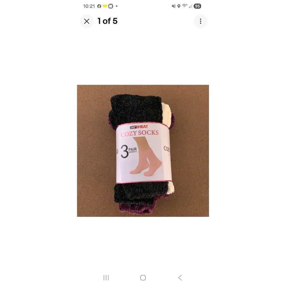 32 Degrees Heat Women's Small/Medium Black Ivory Plum Cozy Crew Sock 3 Pairs NWT